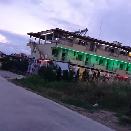 Casa de hóspedes Altay Lozenets