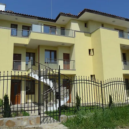 Casa de hóspedes Altay Lozenets