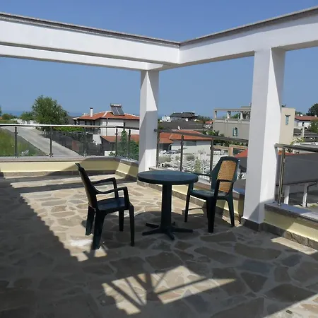 Къща за гости алтай Лозенец